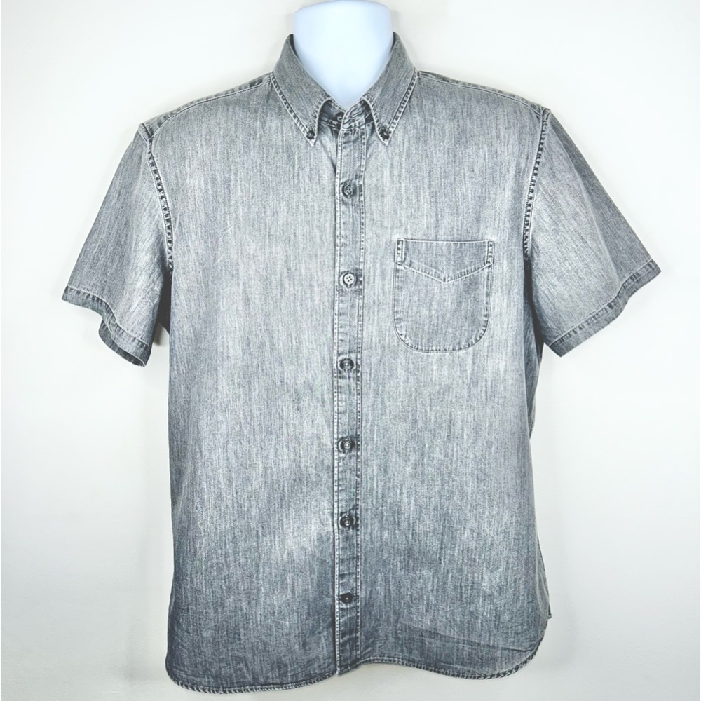 [Gap] Men’s Casual Short Sleeve Button Down Shirt